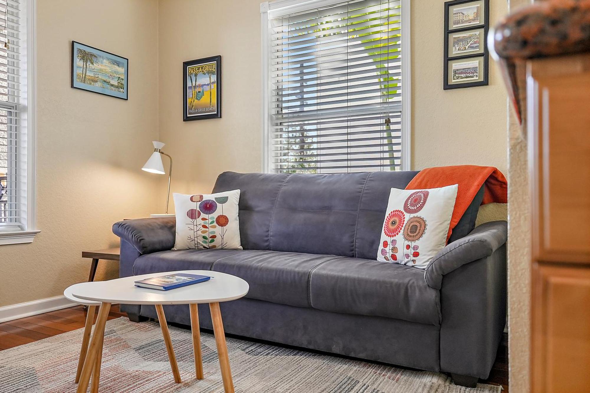 Retro Retreat In Dtsp - Explore The Downtown Area Сент-Питерсберг Экстерьер фото