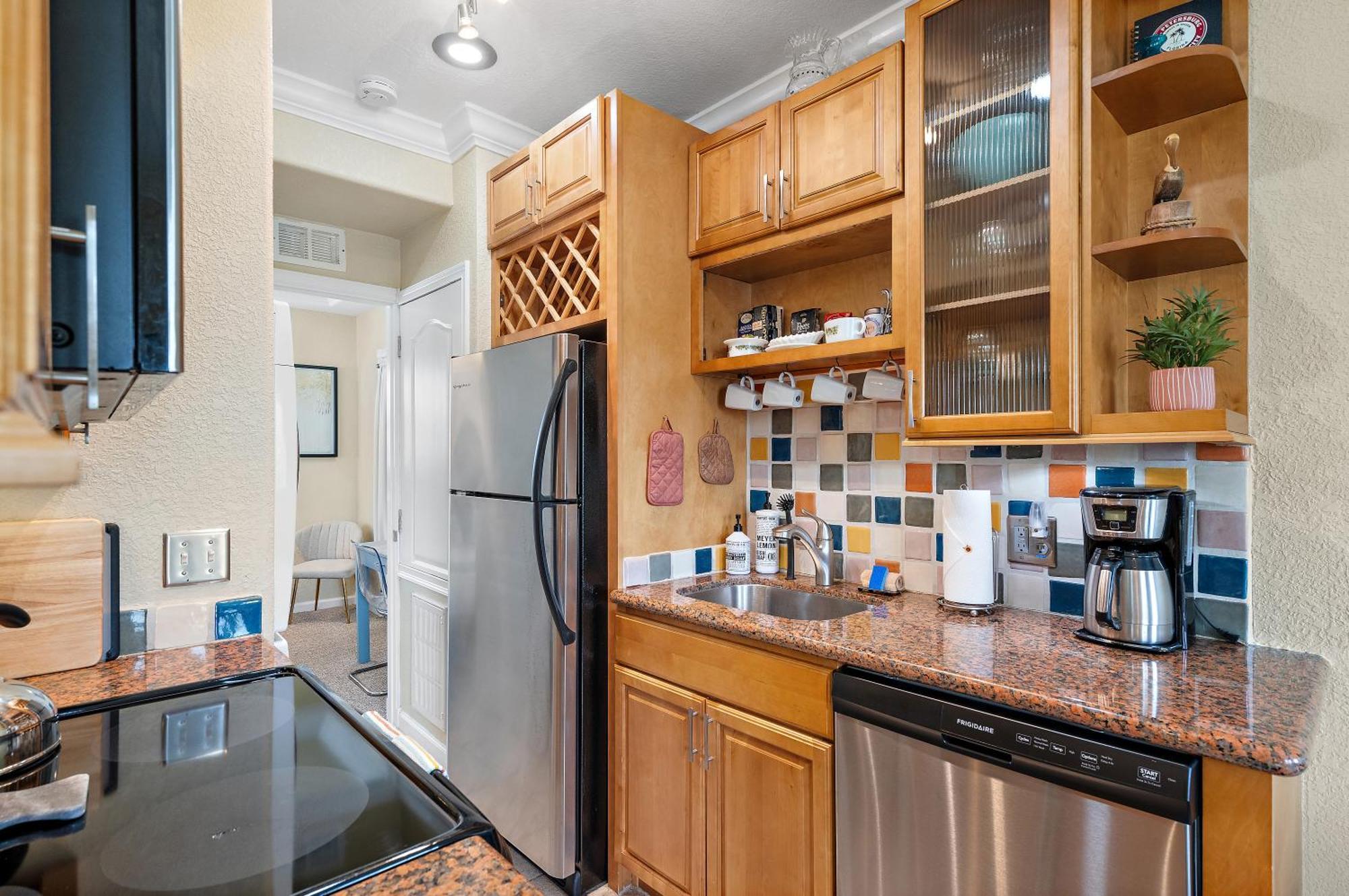 Retro Retreat In Dtsp - Explore The Downtown Area Сент-Питерсберг Экстерьер фото