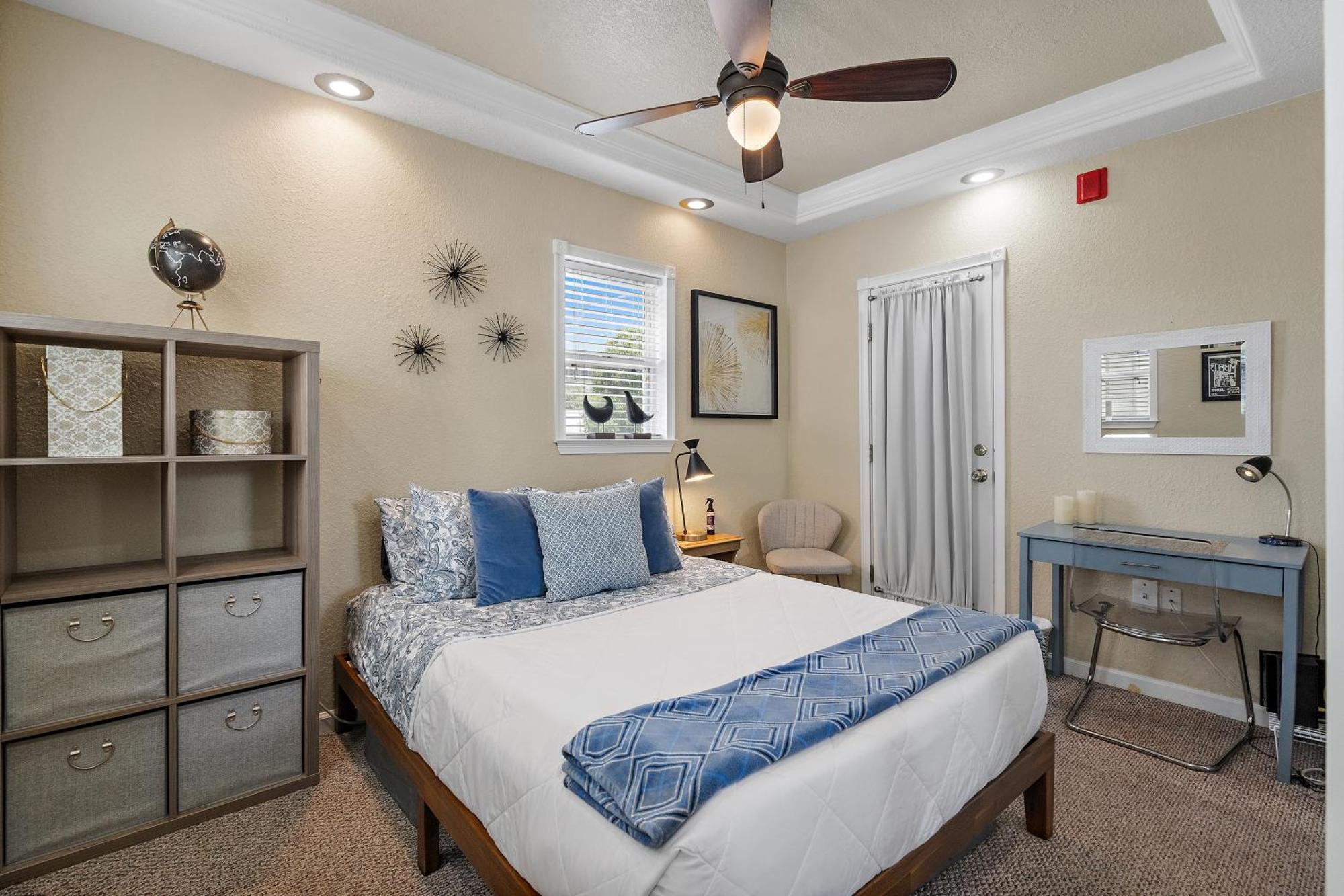 Retro Retreat In Dtsp - Explore The Downtown Area Сент-Питерсберг Экстерьер фото