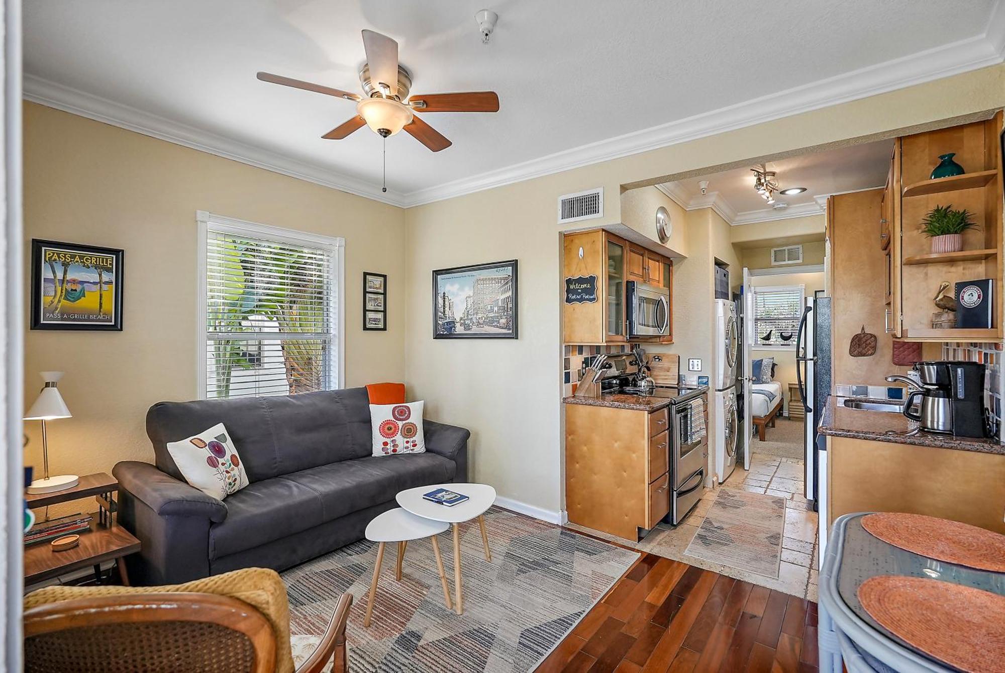 Retro Retreat In Dtsp - Explore The Downtown Area Сент-Питерсберг Экстерьер фото